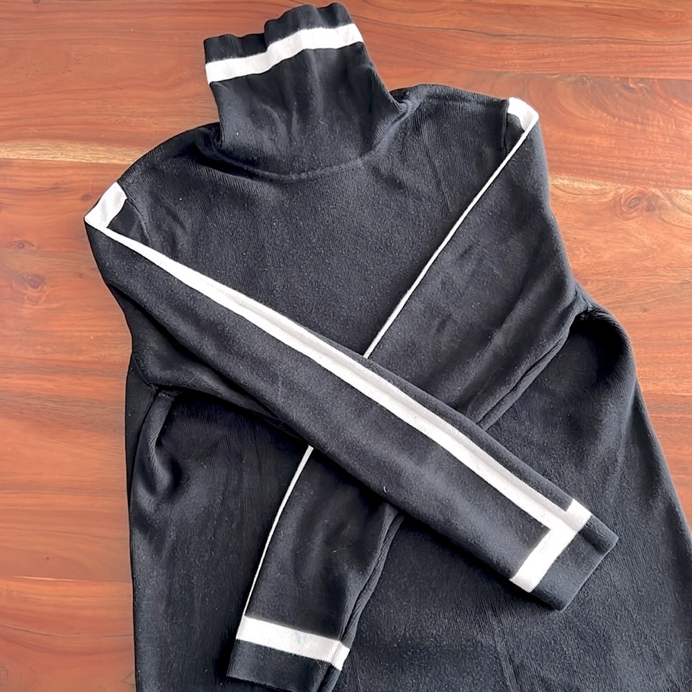 Women’s Turtleneck Sweater